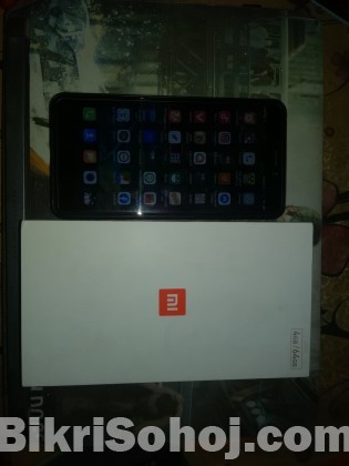 Xiaomi Mi MAX 2 (4/64)